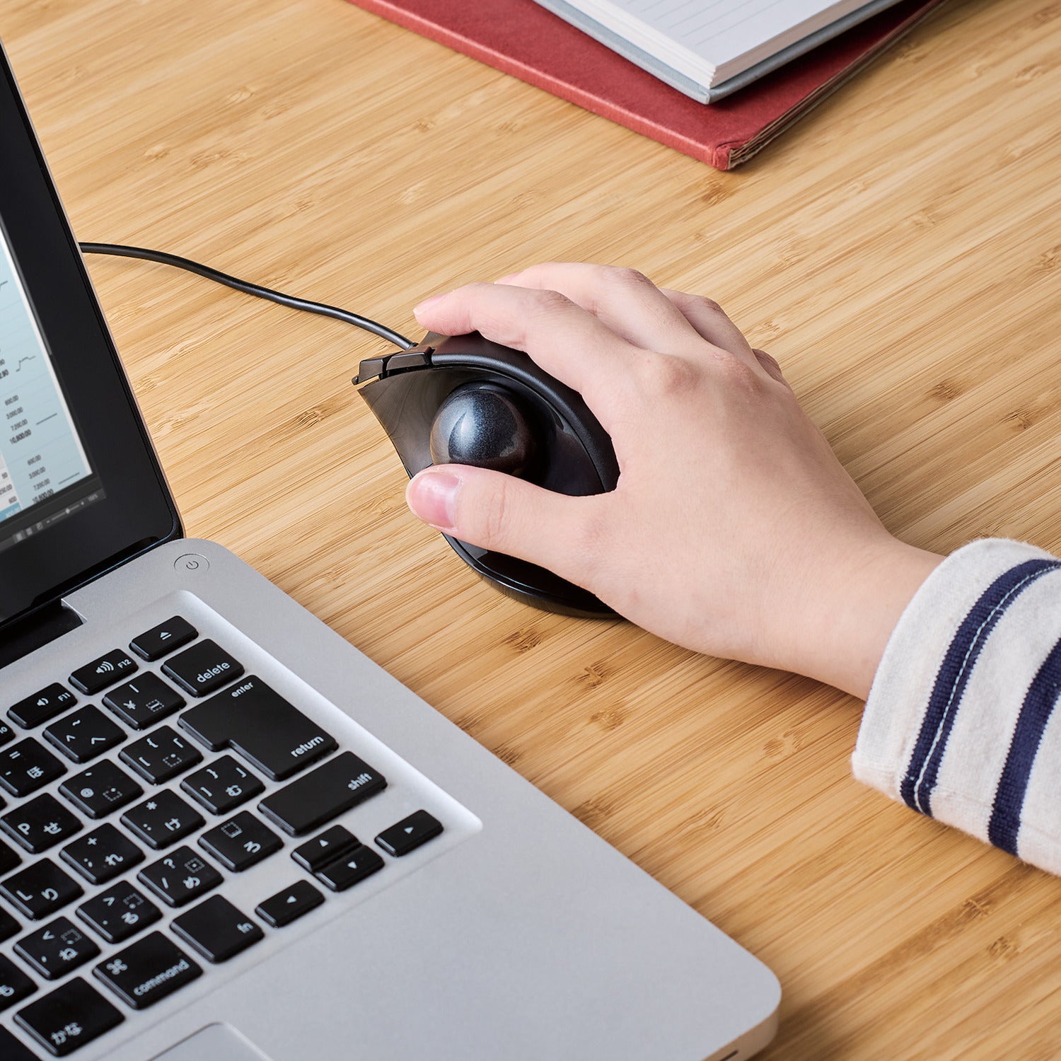 black trackball mouse for office and school usage