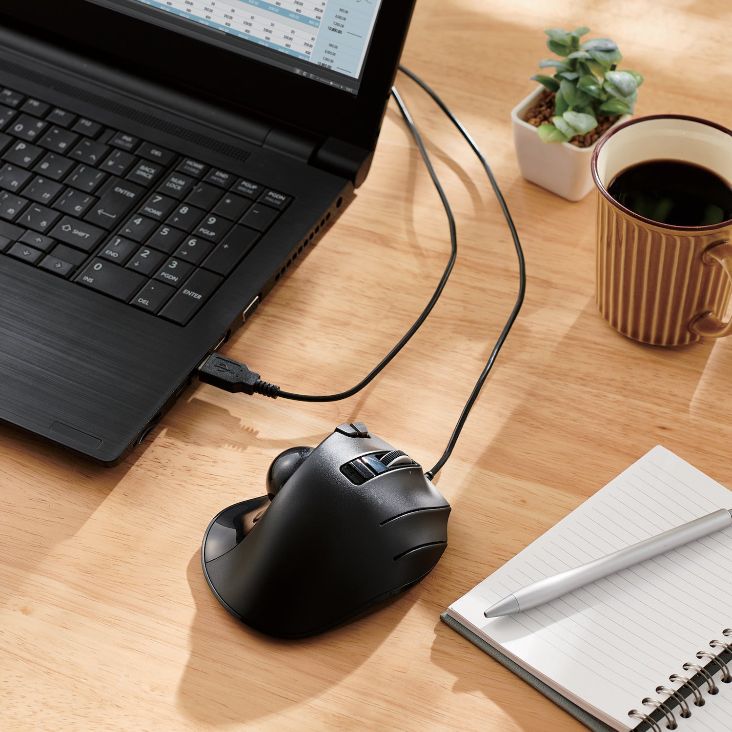 working view | ergonomic trackball mouse with 6 customizable buttons and adjustable DPI